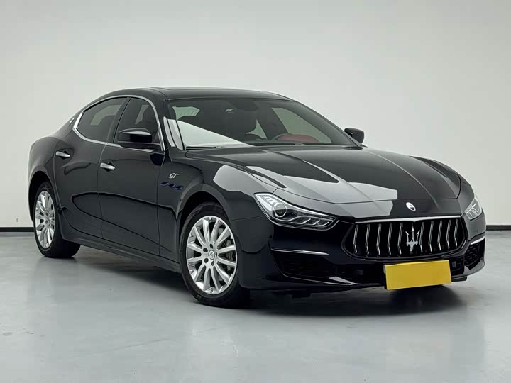 Maserati Ghibli, 2022 — фото 3 из 9