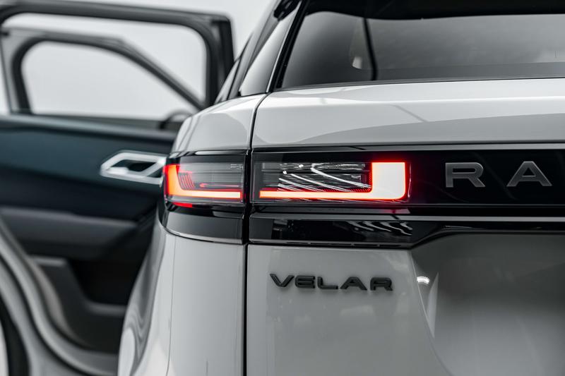 Land Rover Range Rover Velar, 2024 — фото 9 из 12