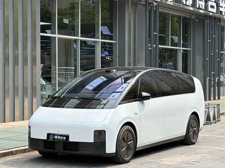 LiXiang Mega, 2025 — купить в Самаре под ключ