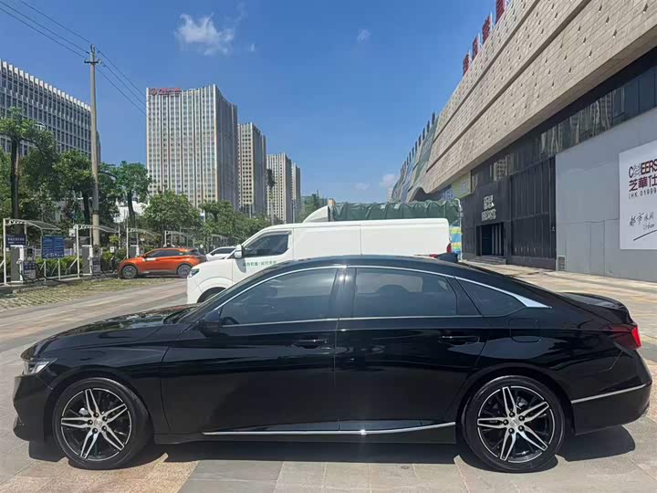 Honda Accord, 2022 — фото 8 из 9