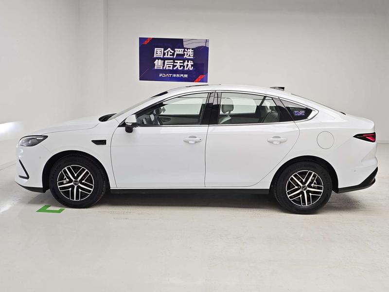 BYD Seal 05 DM-i Hybrid, 2024 — фото 4 из 12