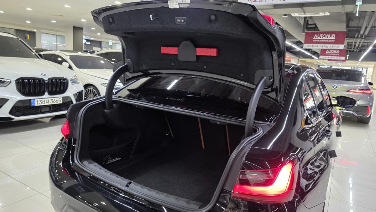 BMW 3 Series, 2022 — фото 9 из 12