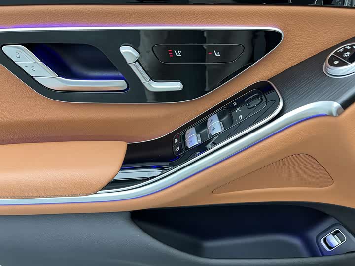 Mercedes-Benz S-Class, 2025 — фото 4 из 9