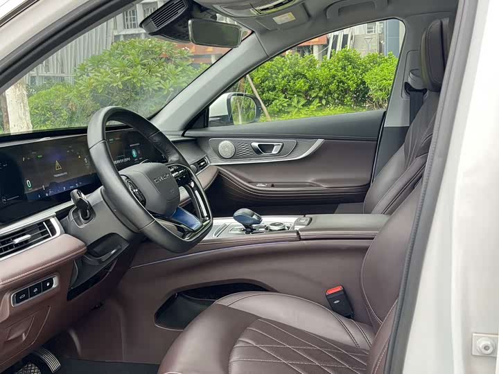 Chery Tiggo 8 Pro Hybrid, 2022 — фото 4 из 9