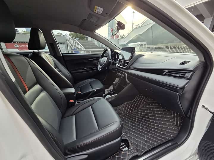 Toyota Yaris L Hatchback, 2022 — фото 9 из 9