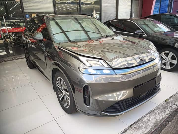 Lynk & Co 08 EM-P Hybrid, 2023 — фото 4 из 9