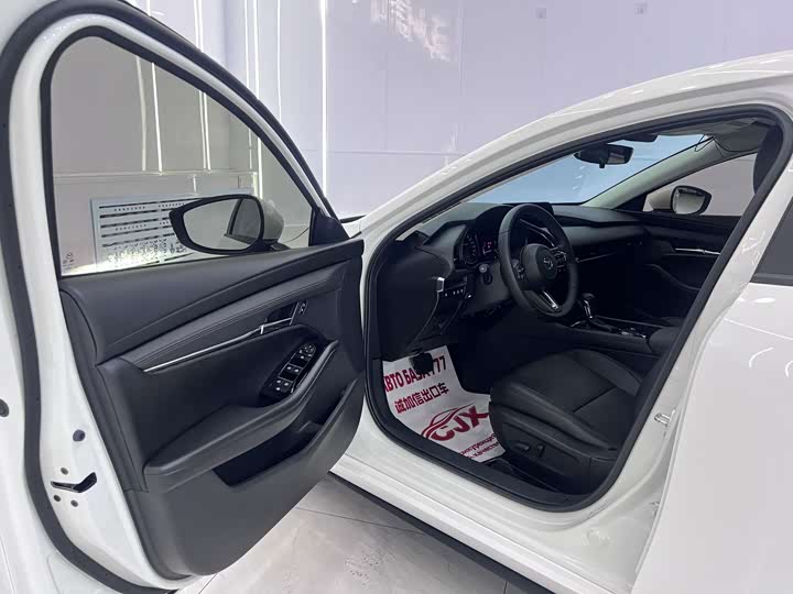 Mazda 3 (Axela), 2022 — фото 7 из 9