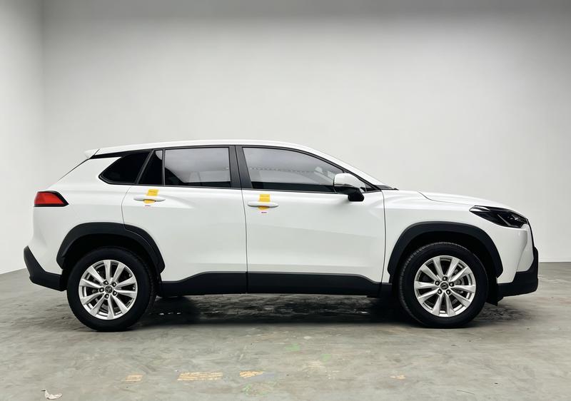 Toyota Corolla Cross, 2023 — фото 8 из 12