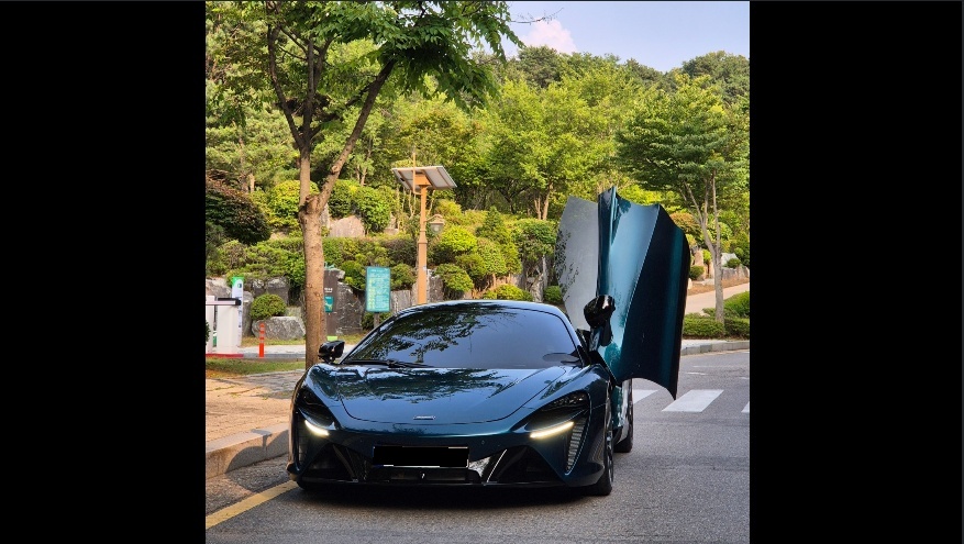 McLaren Artura, 2023 — фото 2 из 12