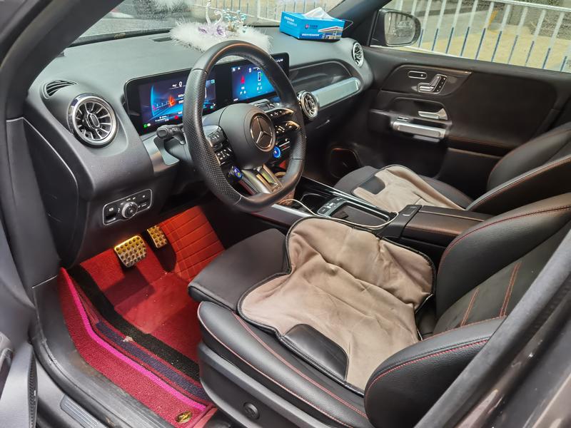 Mercedes-Benz GLB-Class AMG, 2024 — фото 7 из 9