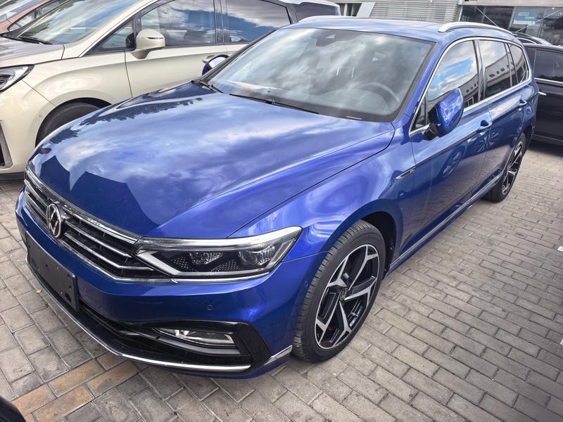Volkswagen Passat Variant, 2023 — купить в Санкт-Петербурге под ключ