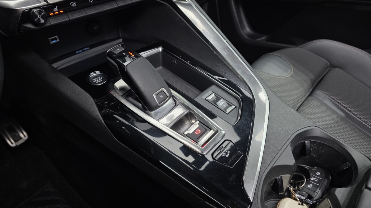 Peugeot 5008, 2022 — фото 8 из 12