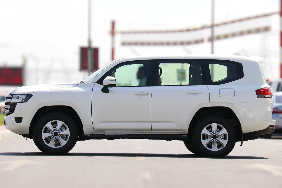 Toyota Land Cruiser, 2026 — фото 2 из 10