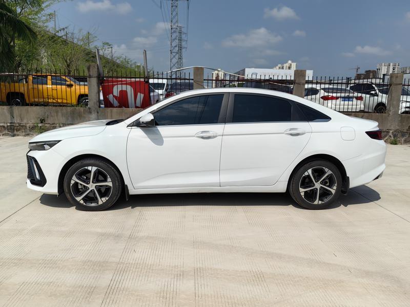 Geely Emgrand L, 2022 — фото 4 из 11