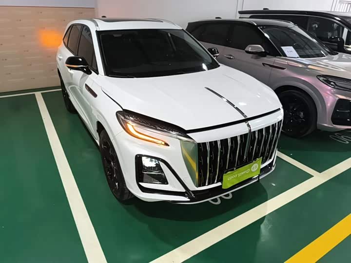 Hongqi HS3 Hybrid, 2026 — фото 4 из 9