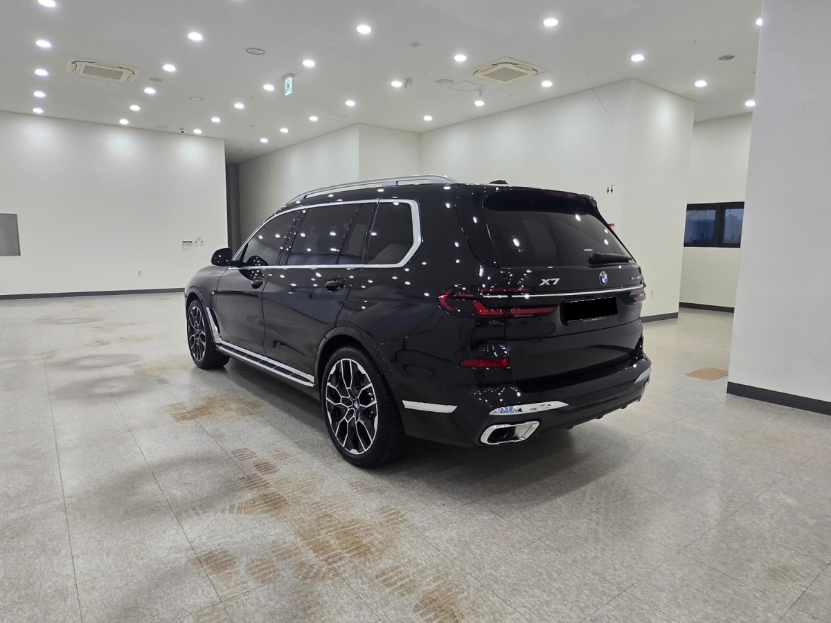BMW X7, 2025 — фото 2 из 12