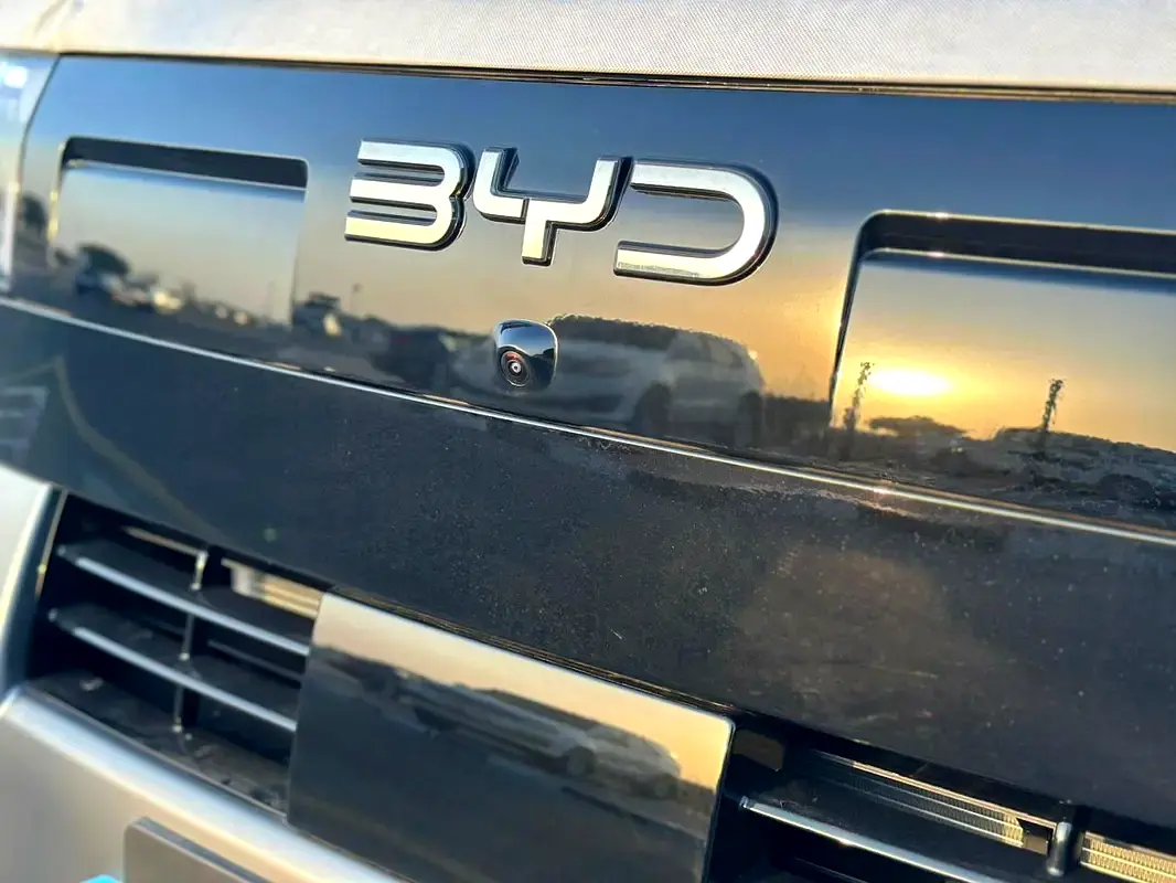 BYD Leopard Titanium 7, 2026 — фото 6 из 10