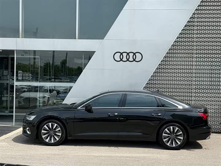 Audi A6L, 2023 — фото 3 из 9