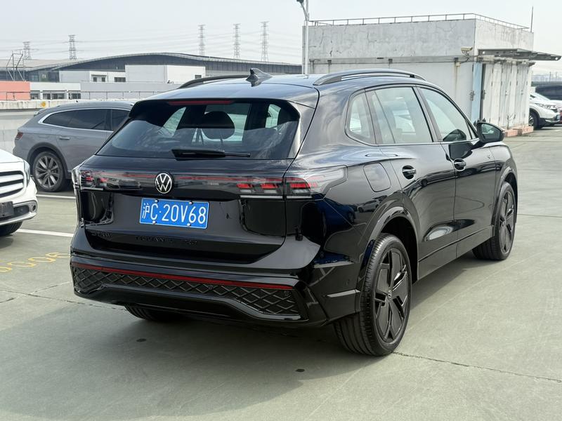 Volkswagen Tiguan L Pro, 2025 — фото 6 из 9