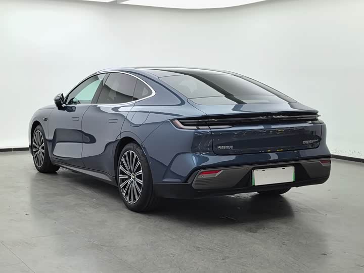 Geely Galaxy Starshine 8 EM-i, 2025 — фото 6 из 9