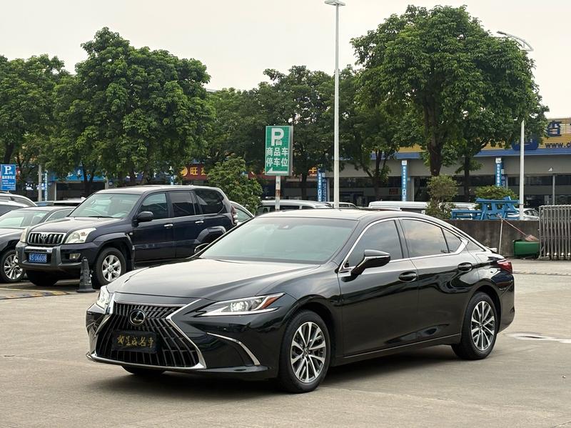 Lexus ES, 2023 — купить в Самаре под ключ