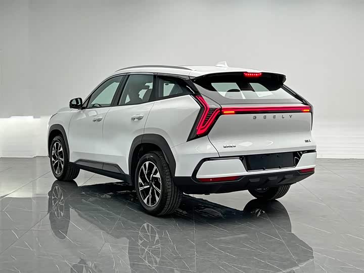Geely Atlas L, 2026 — фото 4 из 9