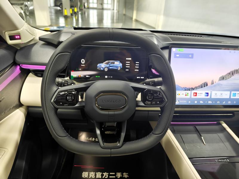 Lynk & Co 08 EM-P Hybrid, 2025 — фото 9 из 12
