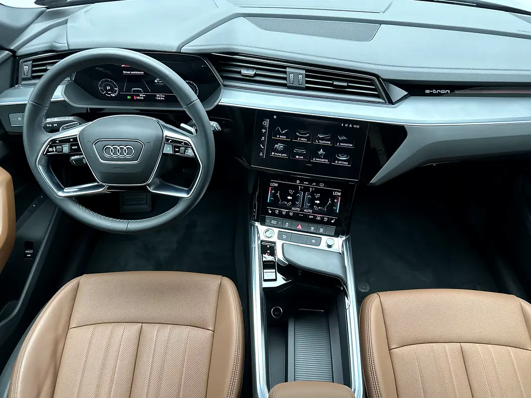 Audi Q8 e-tron, 2024 — фото 8 из 10