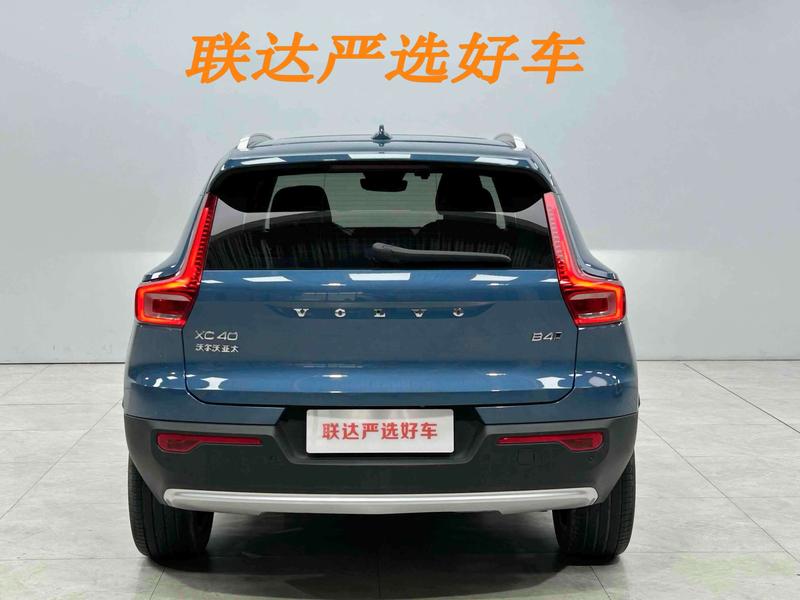 Volvo XC40, 2022 — фото 5 из 12