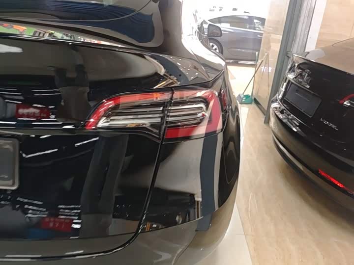 Tesla Model Y, 2022 — фото 8 из 9