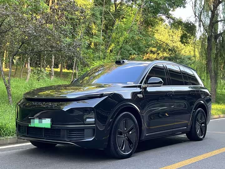 LiXiang L8, 2024 — купить в Владимире под ключ