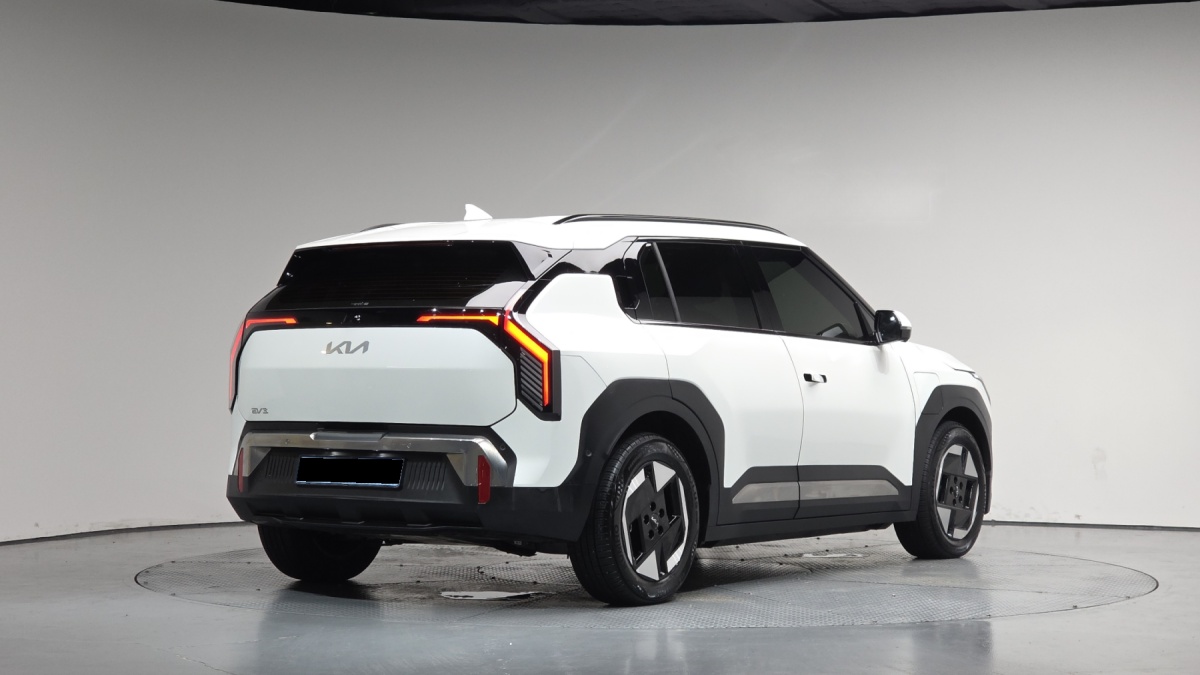 Kia EV3, 2025 — фото 2 из 12
