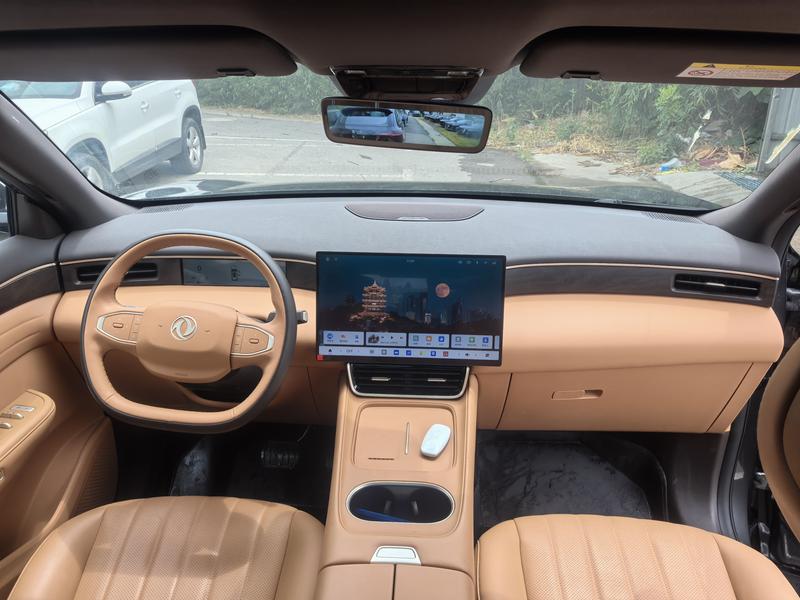 Dongfeng Aeolus L8, 2025 — фото 7 из 10