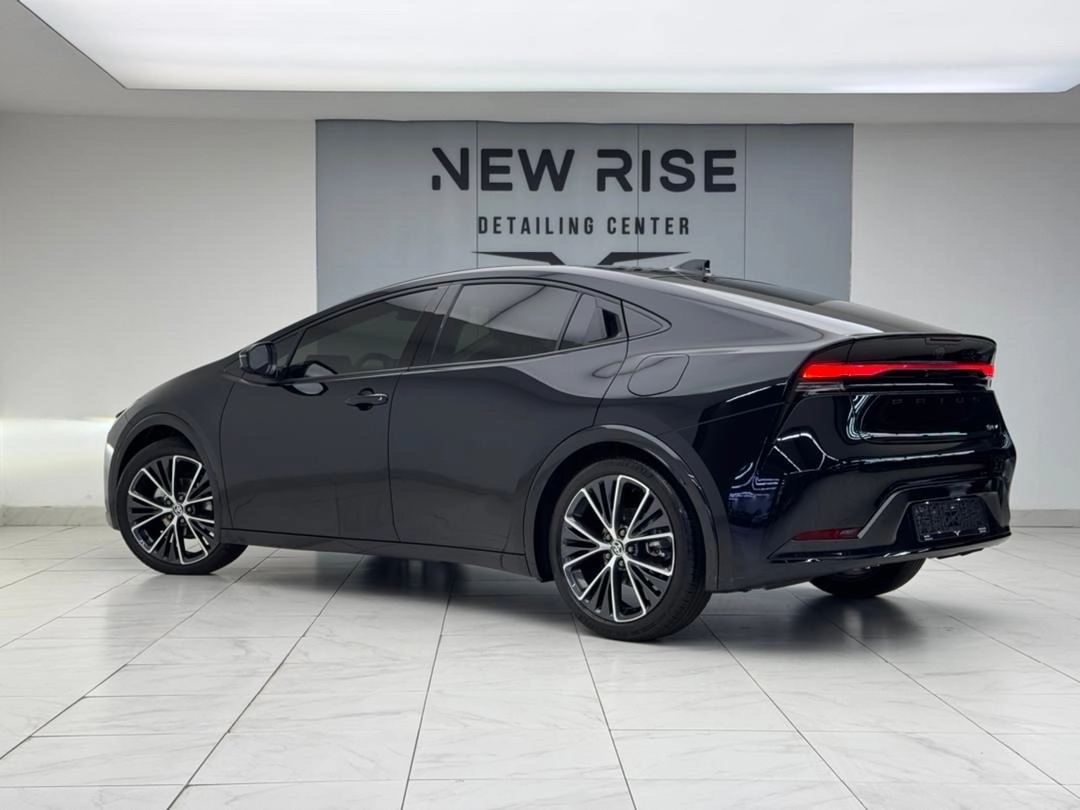 Toyota Prius, 2025 — фото 3 из 10