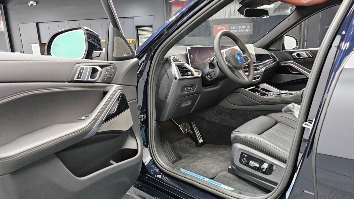 BMW X6, 2026 — фото 10 из 12