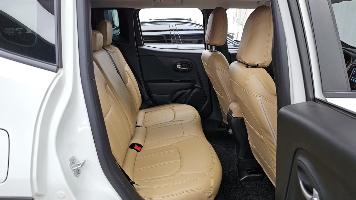 Jeep Renegade, 2022 — фото 11 из 12