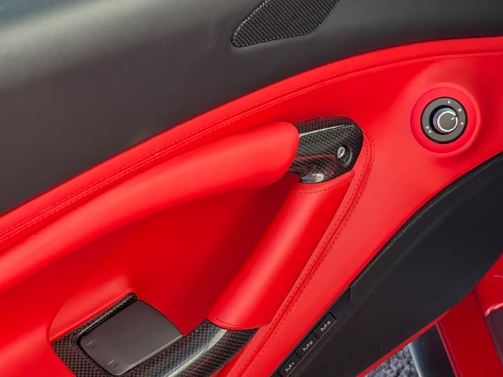Ferrari F8, 2021 — фото 5 из 9