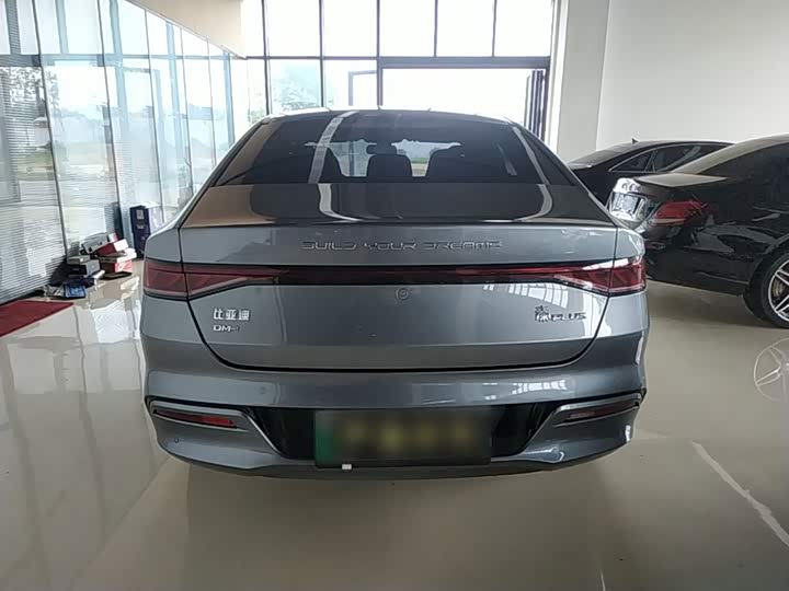 BYD Qin Plus, 2023 — фото 6 из 9