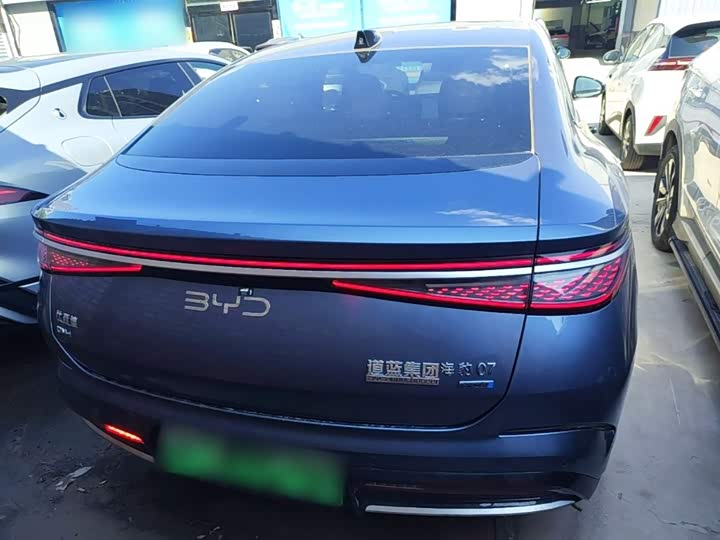 BYD Seal 07 DM-i Hybrid, 2025 — фото 6 из 9