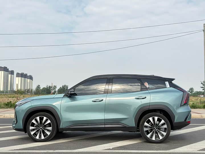 Geely Atlas L, 2025 — фото 3 из 9