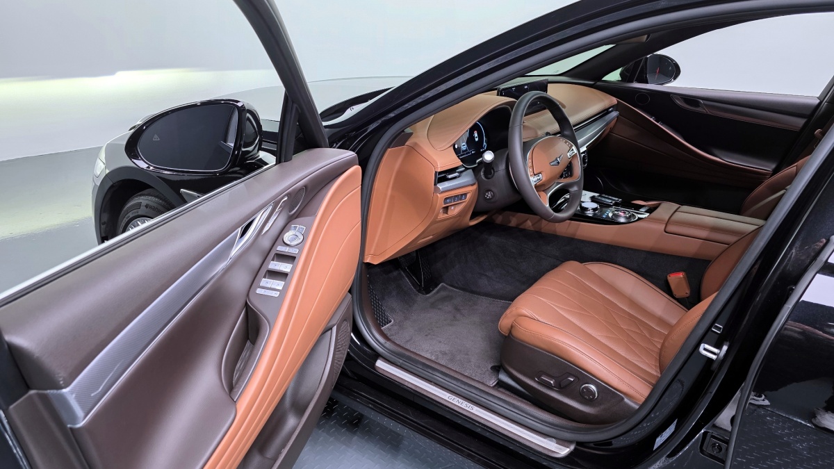 Genesis G80, 2023 — фото 9 из 12