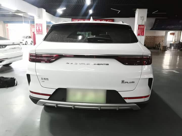 BYD Song Plus Hybrid/EV, 2022 — фото 6 из 9