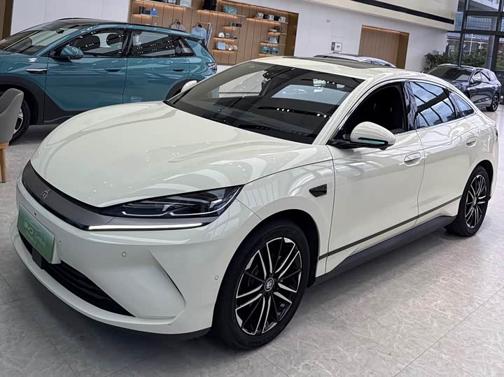 BYD Qin L, 2025 — купить в Кирове под ключ