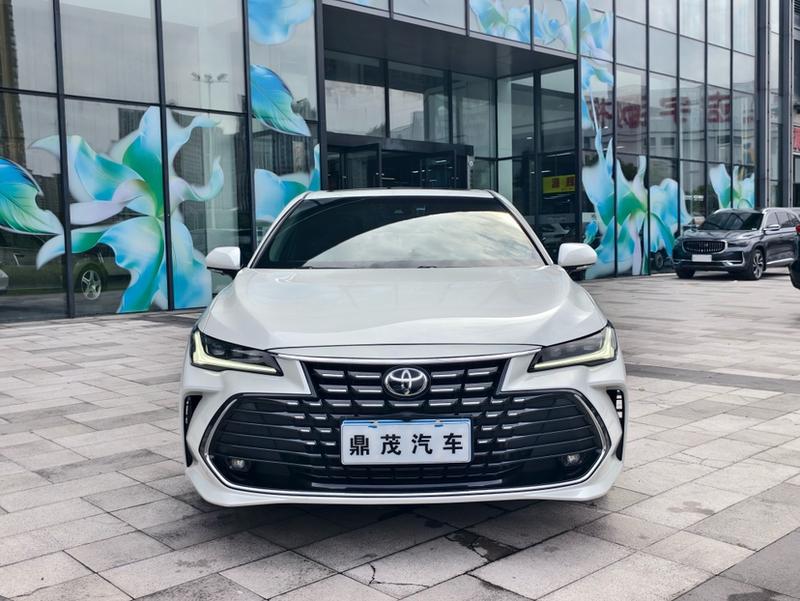 Toyota Avalon, 2022 — фото 2 из 12