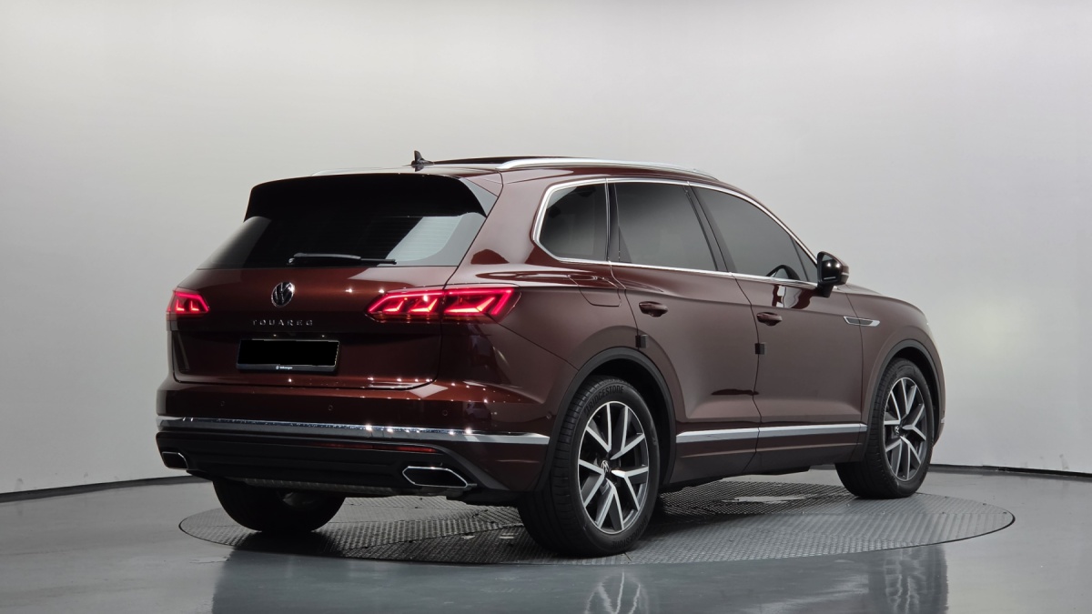 Volkswagen Touareg, 2023 — фото 2 из 12