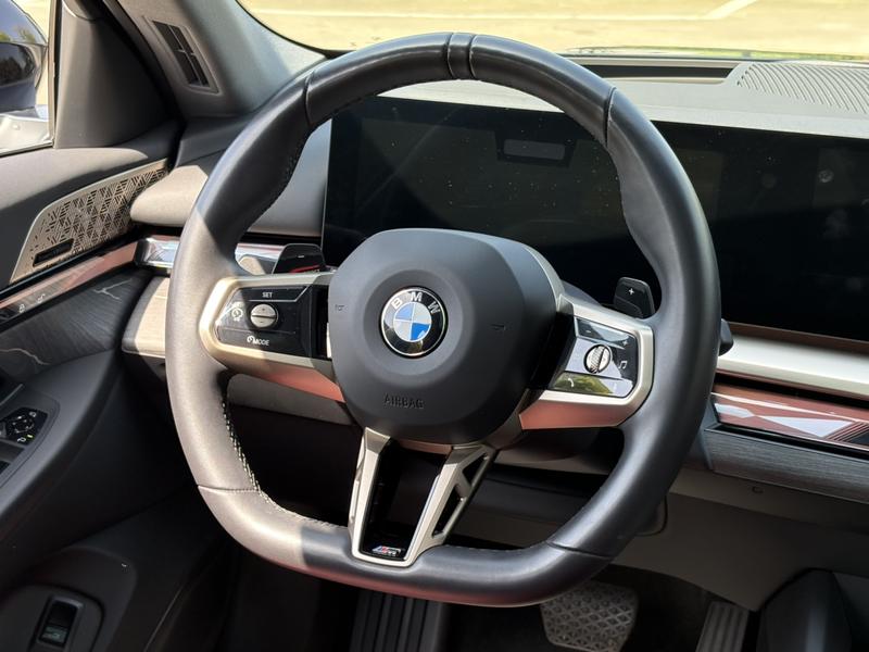 BMW 5 Series, 2025 — фото 8 из 12