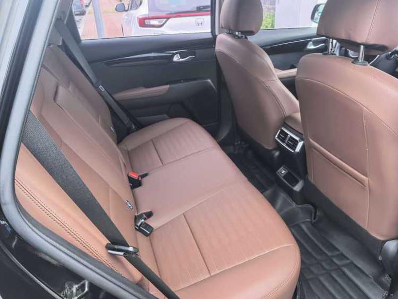 Kia Sportage GT-line, 2023 — фото 8 из 9