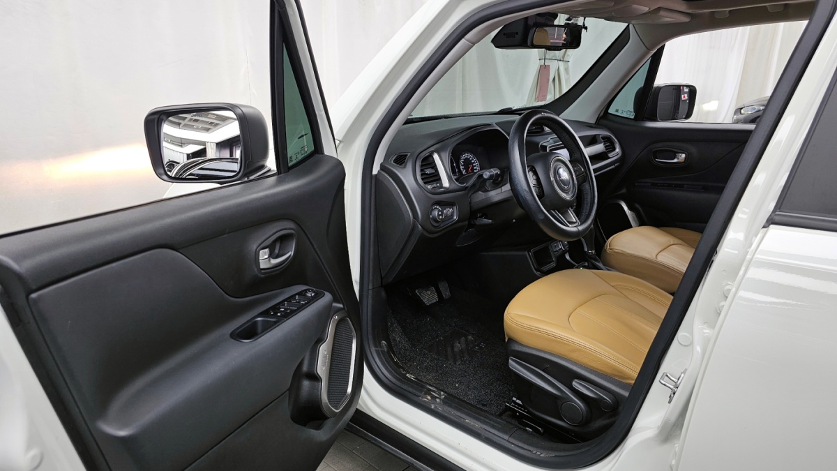Jeep Renegade, 2022 — фото 9 из 12