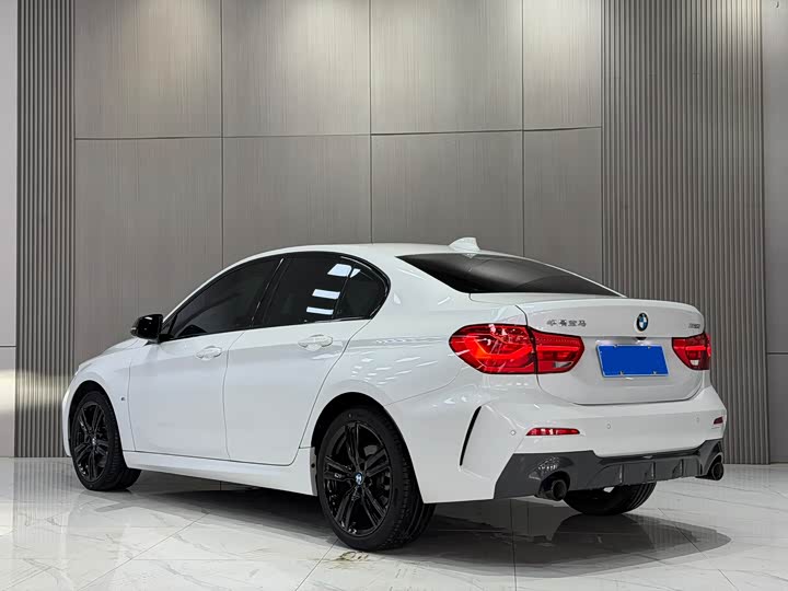 BMW 1 Series, 2022 — фото 6 из 9