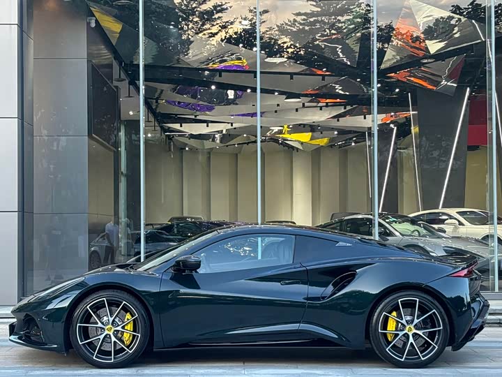 Lotus Emira, 2025 — фото 2 из 7